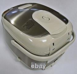 ZOJIRUSHI Micom type Overseas Rice Cooker NS-LLH05-XA 3-cup/0.54L. 220230V