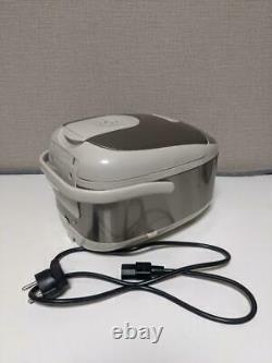 ZOJIRUSHI rice cooker NS-LLH05-XA cooked 0.54L 3 Cups Steamer Warmer 220V USED