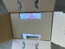 Zojirushi 5.5-Cup Heating System 5.5-Cup Rice Cooker & Warmer NEW IN BOX