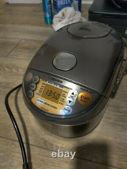 Zojirushi NP-NVC10 Rice Cooker PERFECT USED, with box & accessories silver