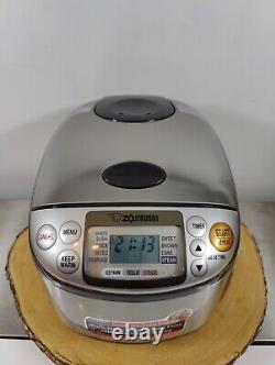 Zojirushi NS-TSC10 5.5 Cup Rice Cooker/Warmer Excellent condition