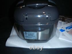 Zojirushi NS-TSC10 (5.5 Cup Uncooked) Rice Cooker and Warmer SameDayShipNEW