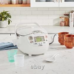 Zojirushi NS-ZCC10 Uncooked Neuro Fuzzy Rice Cooker and Warmer 5-1/2-Cup 120V